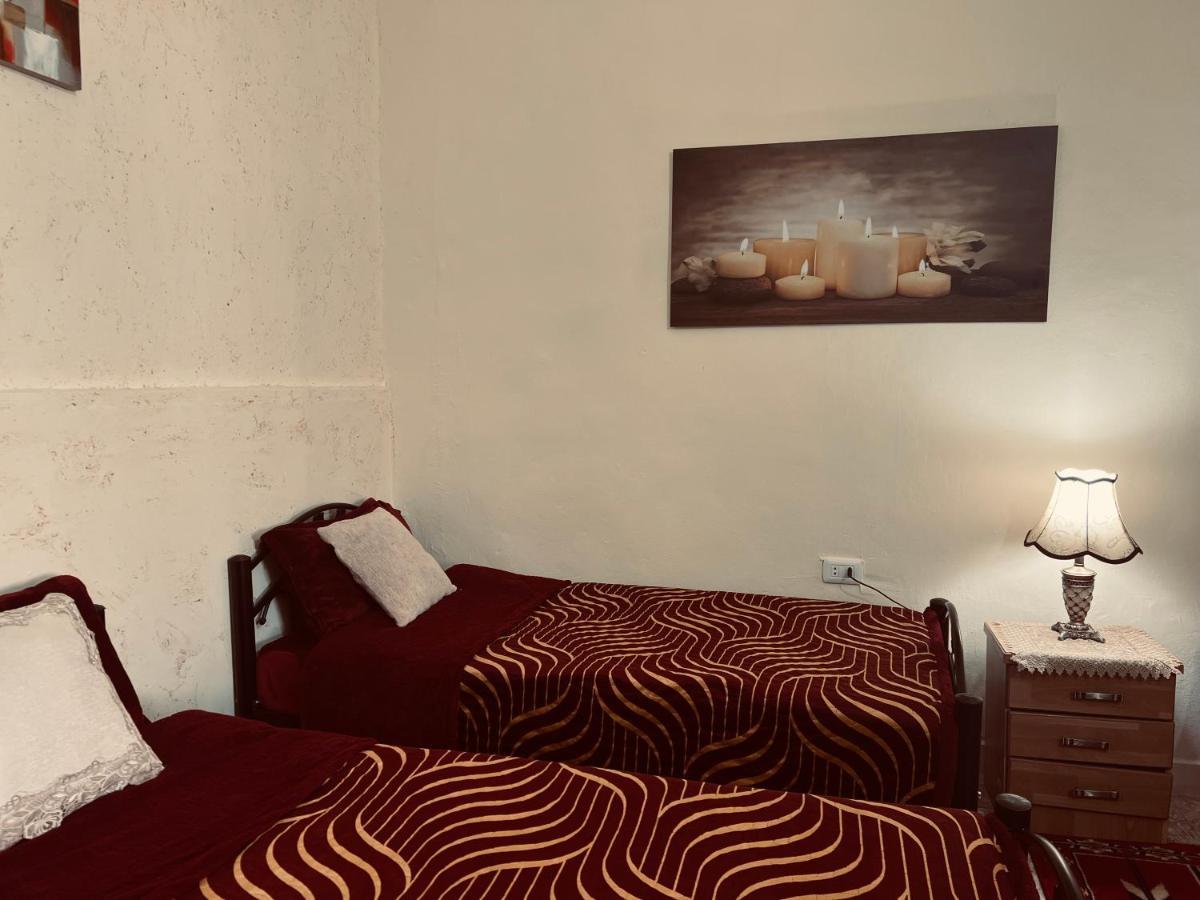 Ibn Khaldoon Appartement Madaba Buitenkant foto